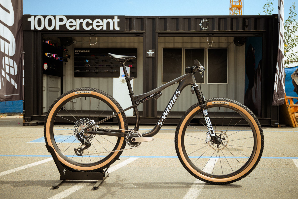 Custom Specialized Epic 9: Titanium, Flight Attendant